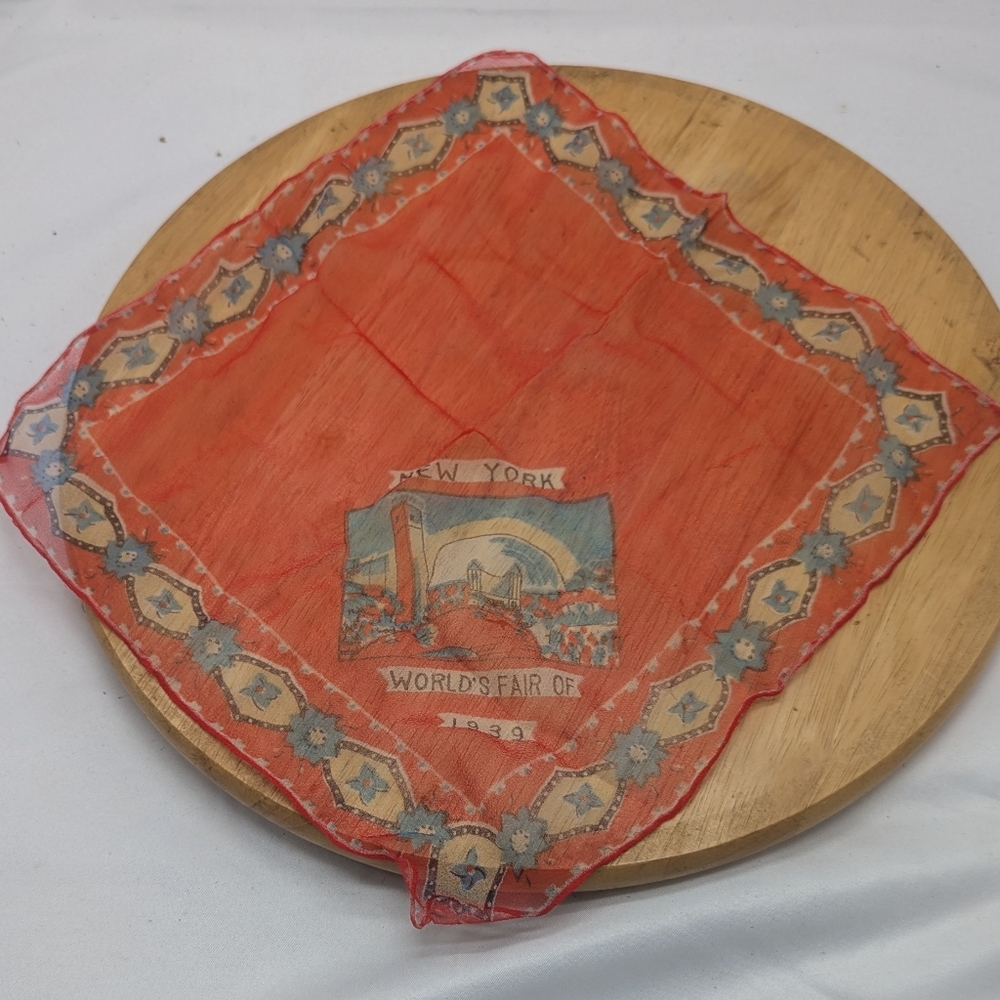 1939 NY World's Fair Souvenir Hankie 11 x11"
